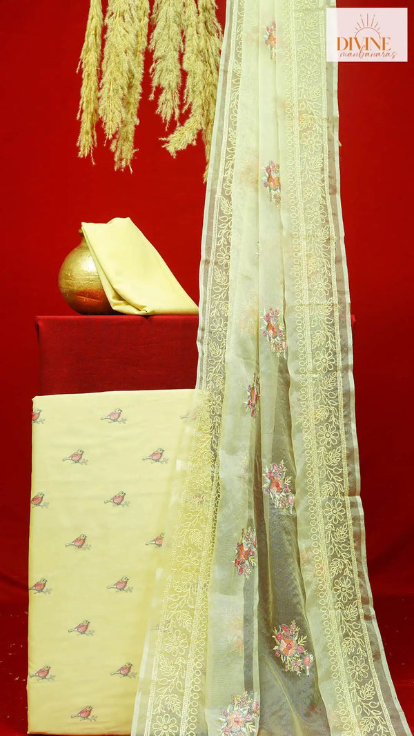 Flashing Figure Organza Unstitched Suit Set
